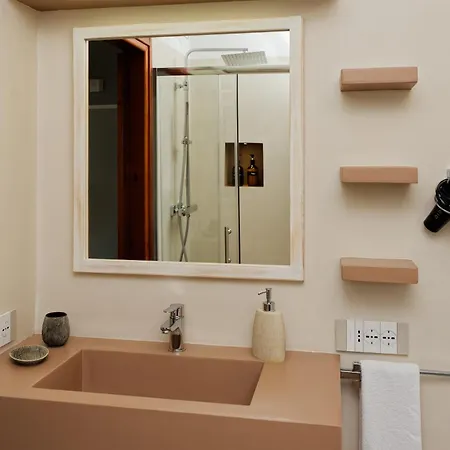 Tiscali בית הארחה