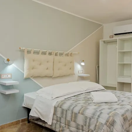 Tiscali בית הארחה 3*